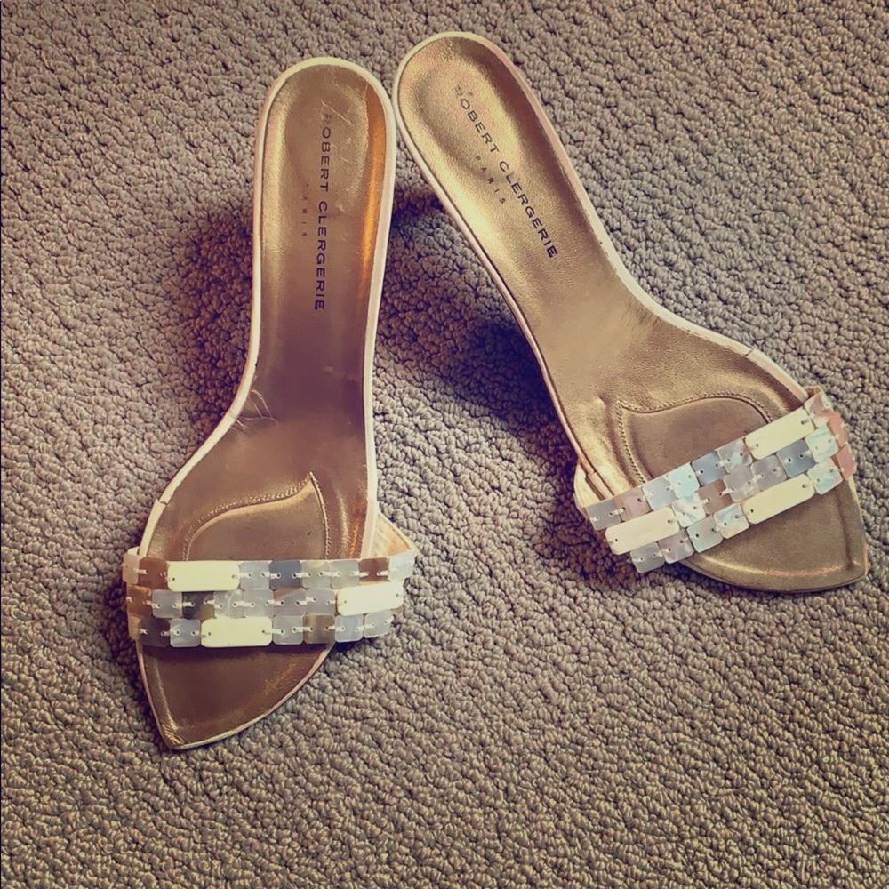 Robert Clergerie slides with kitten heel